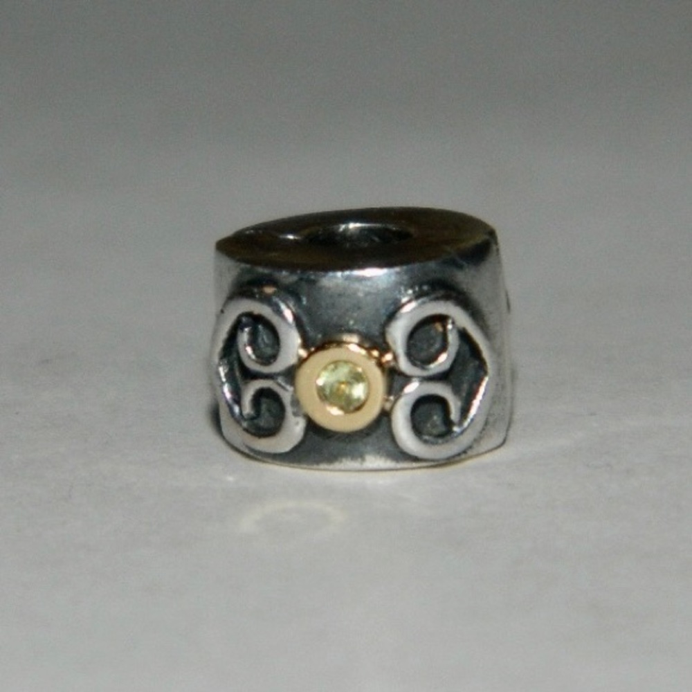 Pandora 14k Double Heart Peridot Clip Charm